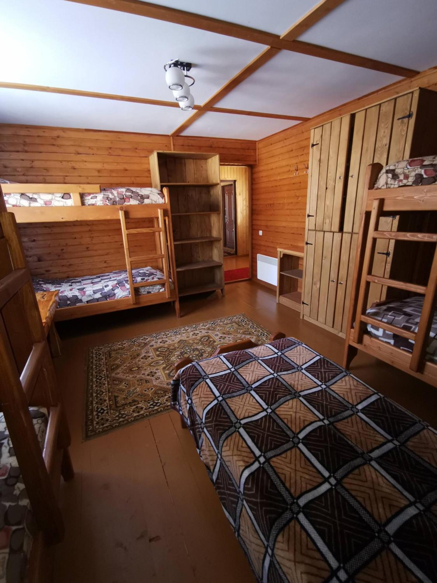 Рада Дараба Hotell Krasnik Eksteriør bilde