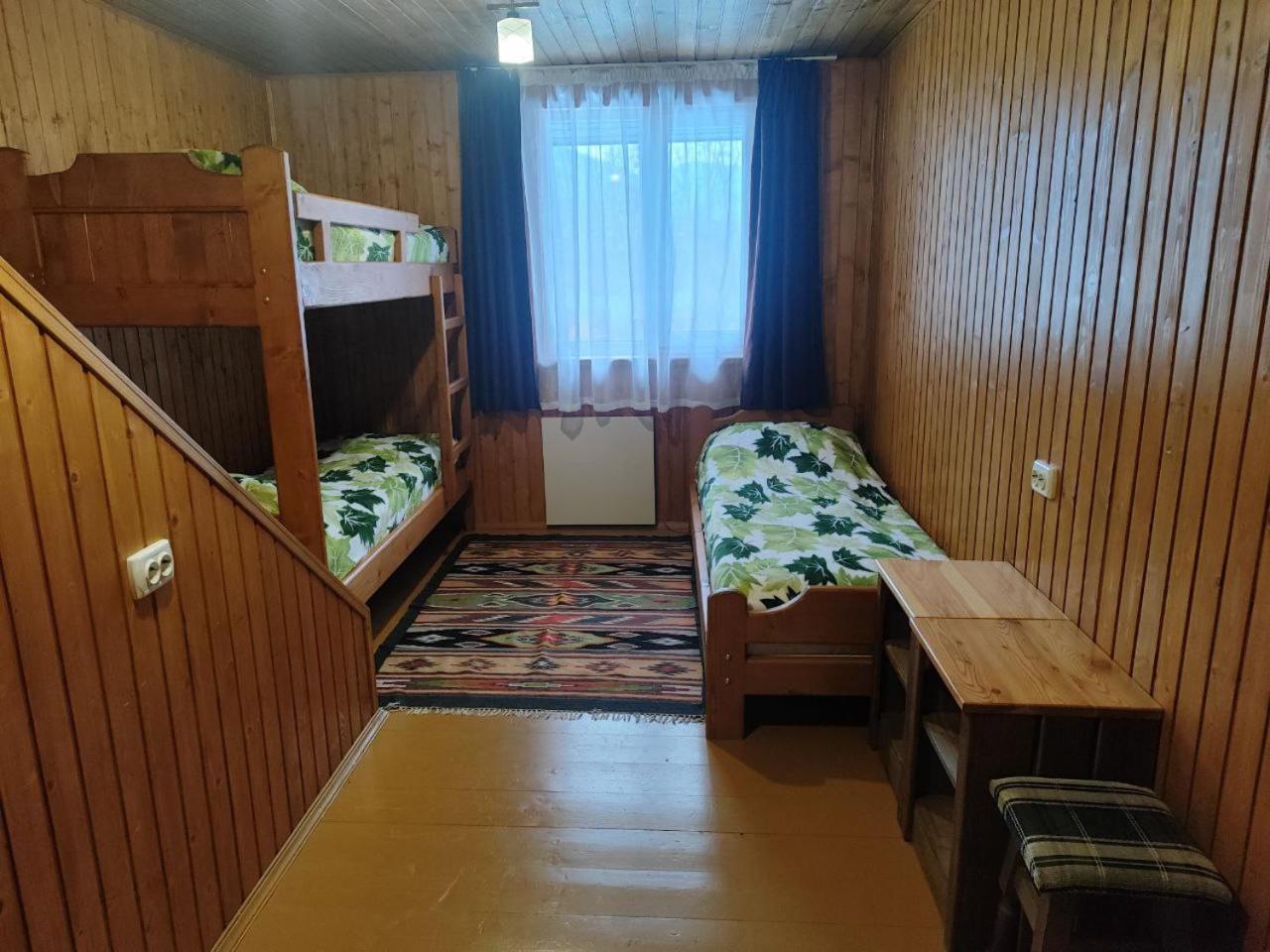 Рада Дараба Hotell Krasnik Eksteriør bilde